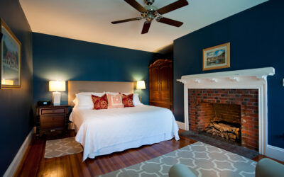 Chapman Cottage 602 Bedroom Fireplace