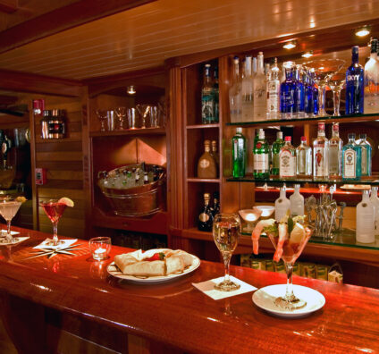 Ship\'s Cellar Pub Martini Bar Long